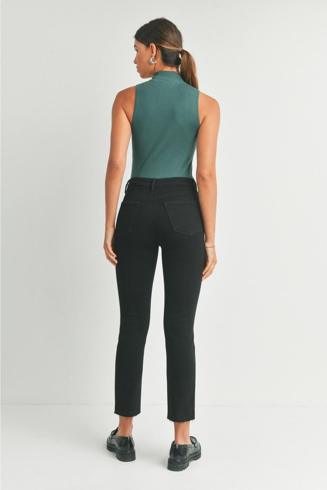 Black Clean Slender Straight Jeans