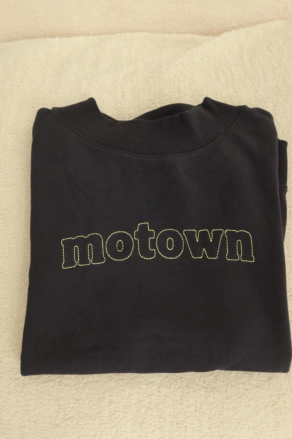 Motown Mockneck- Navy