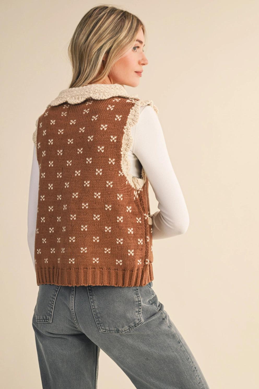 Doll Collar Sweater Vest (Wood)