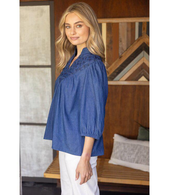 Diamond Textured Yoke Quarter Puff Sleeve Top