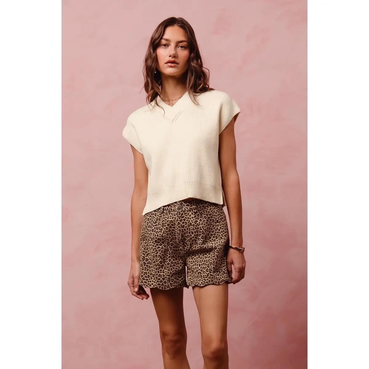 Mid Rise Leopard Twill Shorts with Scallop Hem