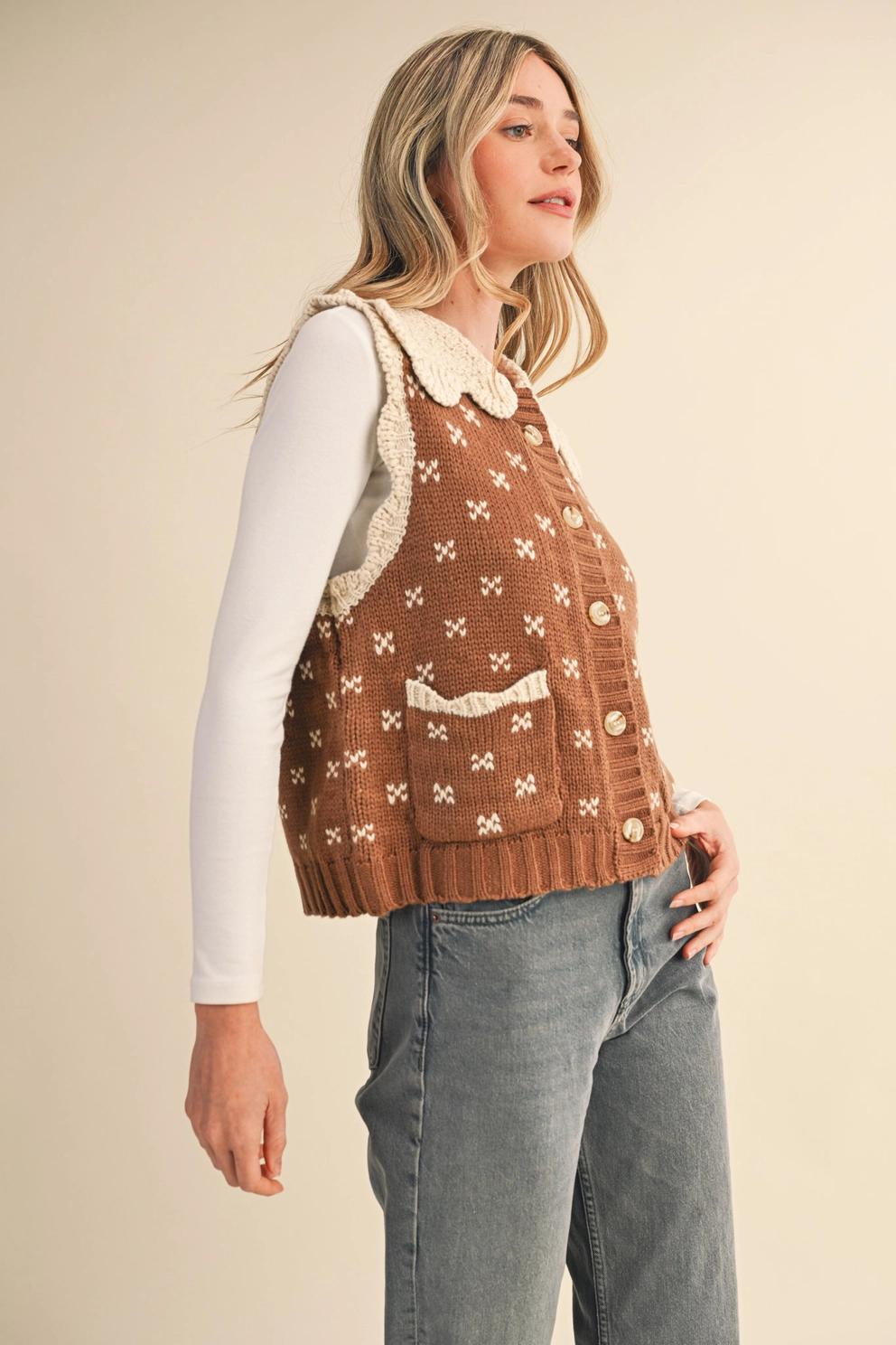 Doll Collar Sweater Vest (Wood)