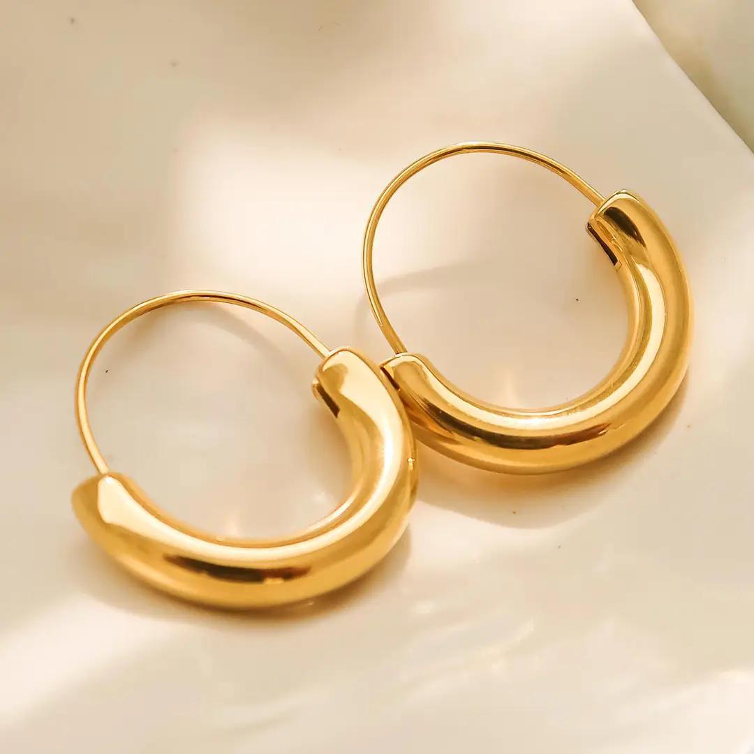 Mackenzie U-Shape Hoop Earring