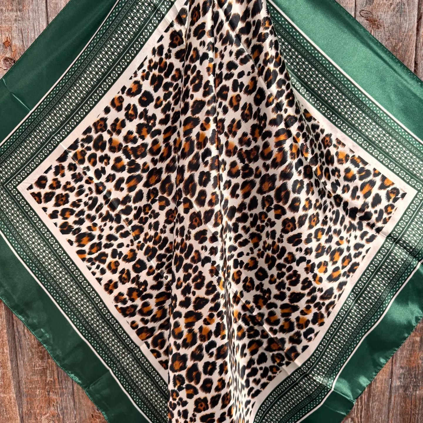 35X35" Green Animal Print Wild Rag