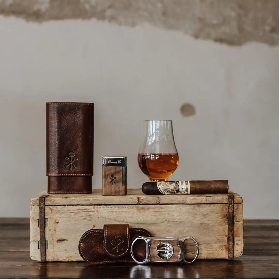 Glencairn Whiskey Glass - Old Rip Van Winkle