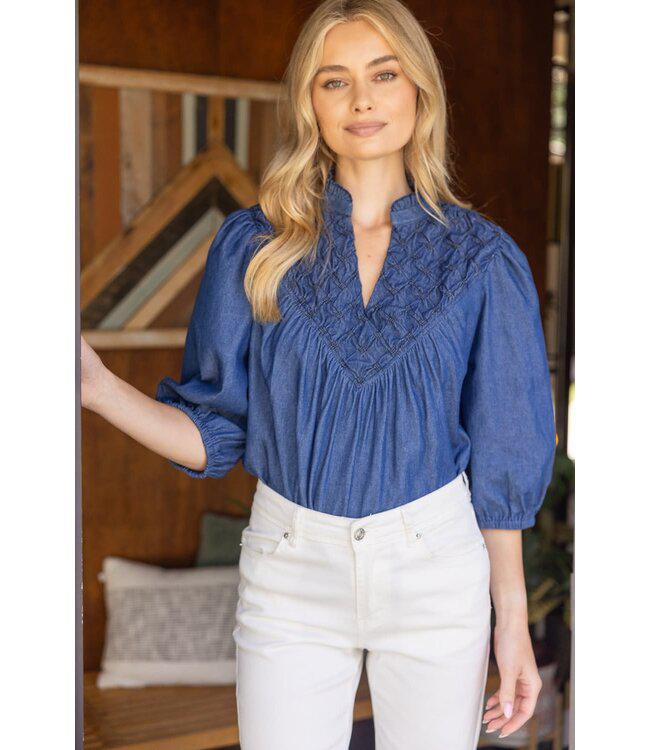 Diamond Textured Yoke Quarter Puff Sleeve Top