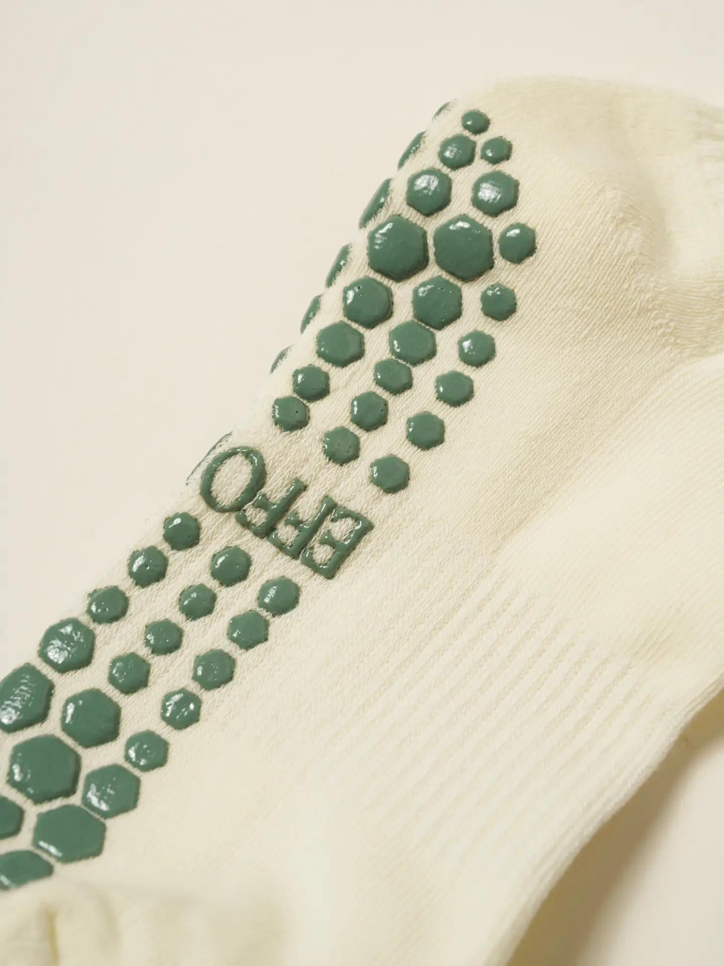 Cropped Crew Grip Sock - Garland