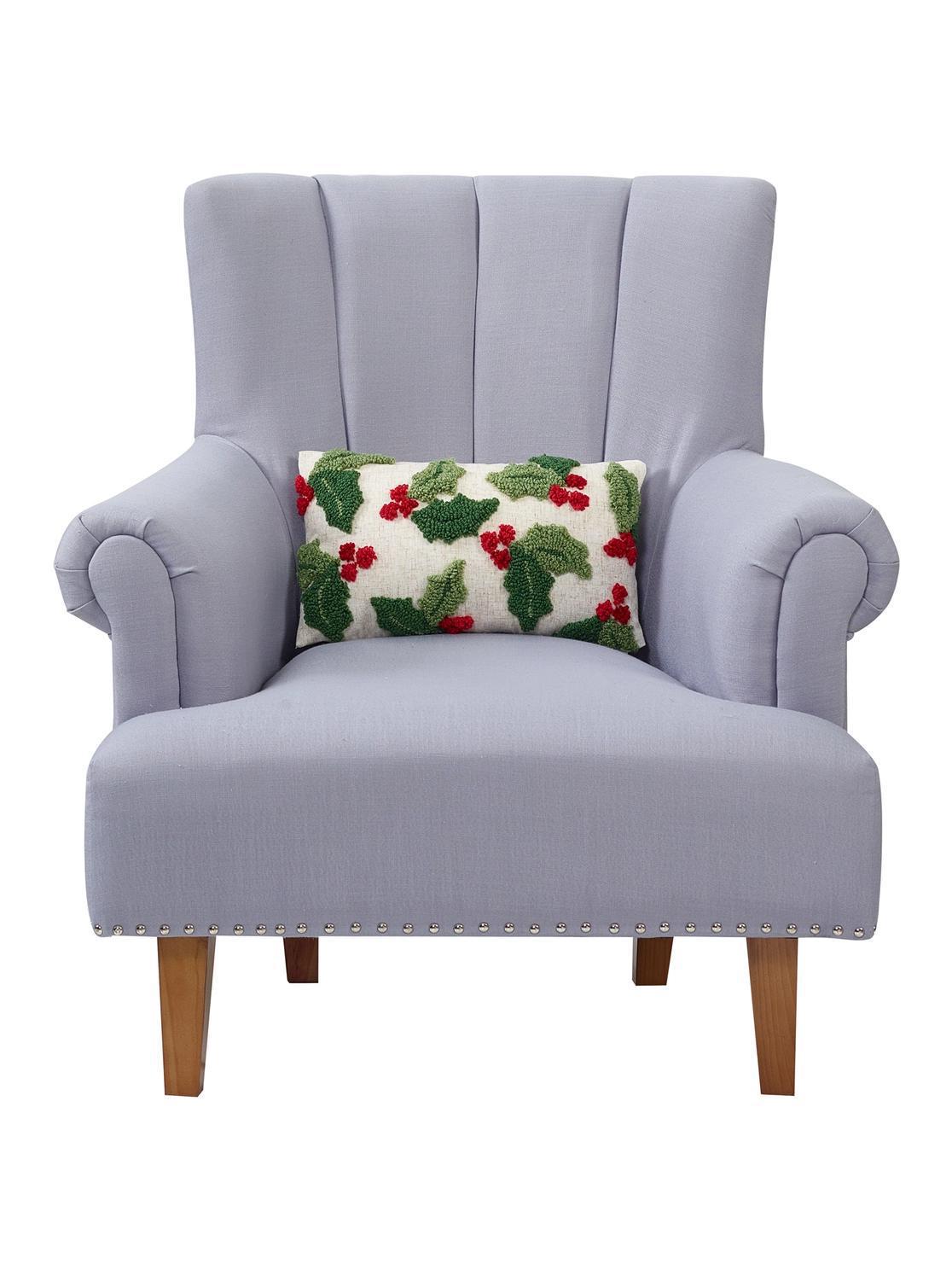 Holly w/Berries Tufted Pillow