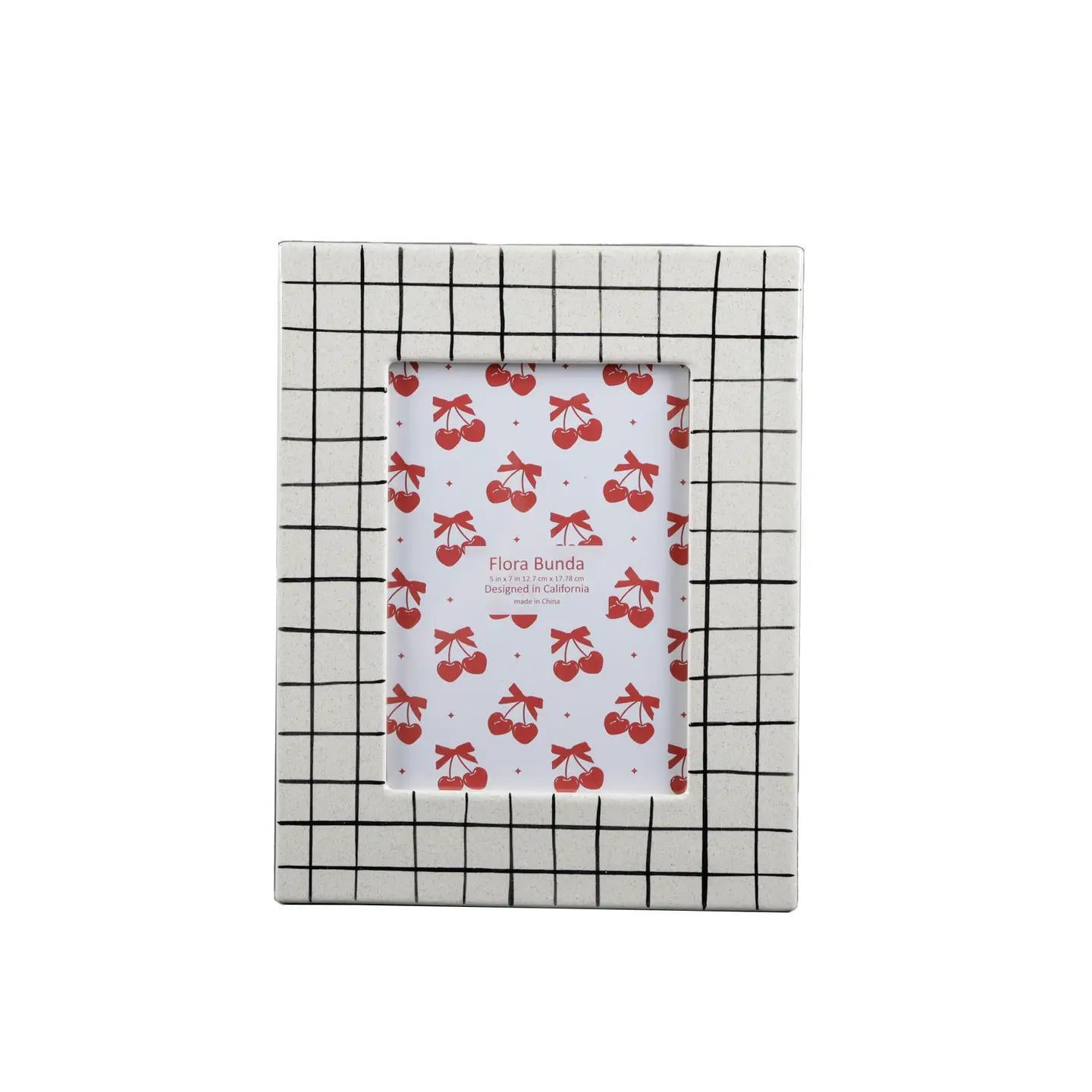 5x7 Checker Line Frame
