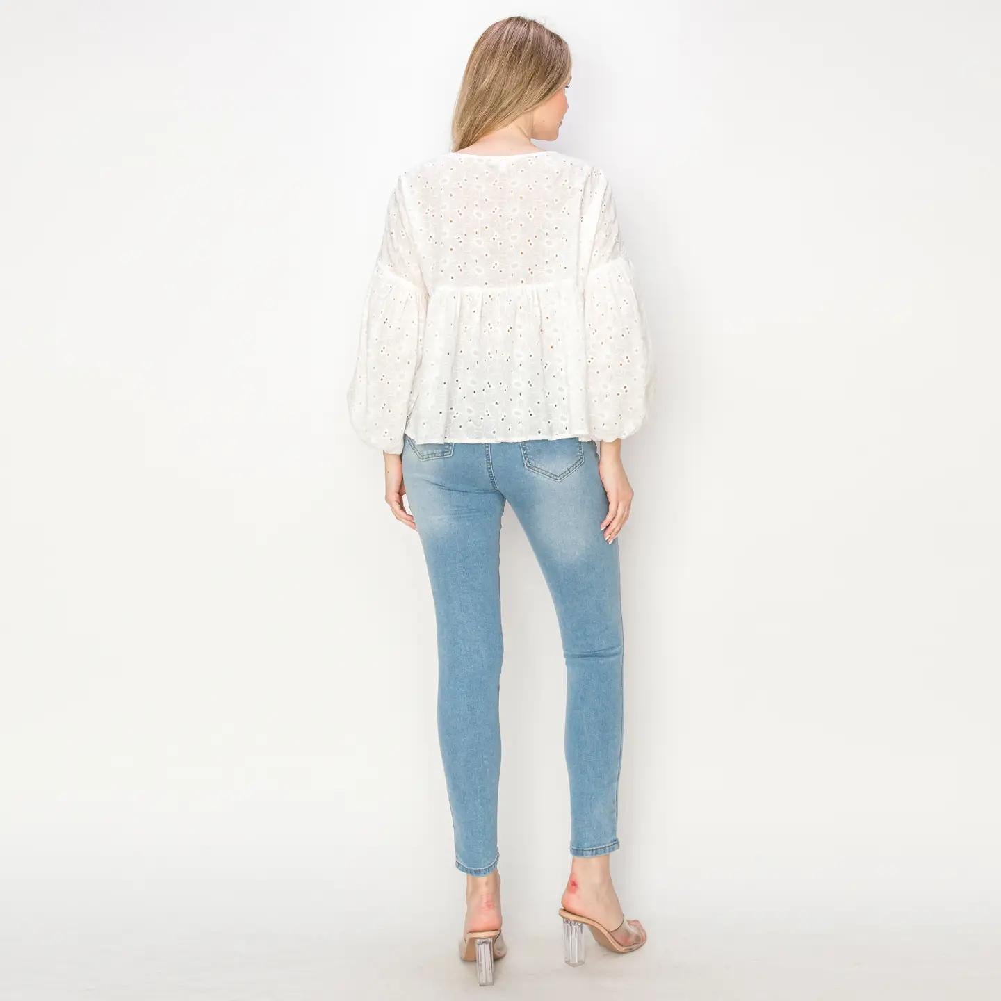 Cotton Eyelet Voluminous Sleeves Top