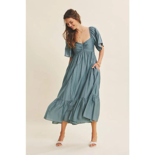 Flattering Flowy Sweetheart Lightweight Smocked Midi Dress