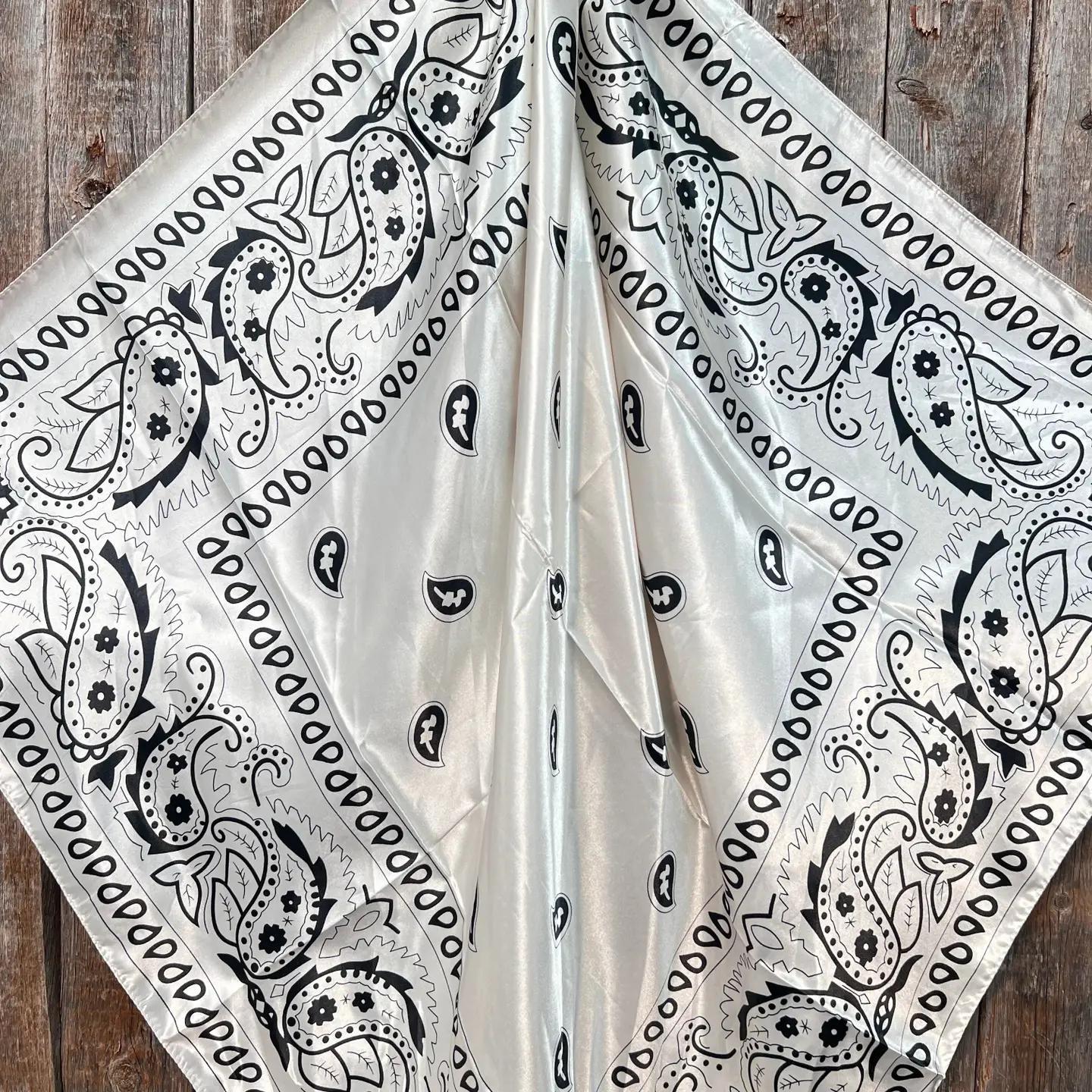 35X35" Cream & Black Paisley Wild Rag