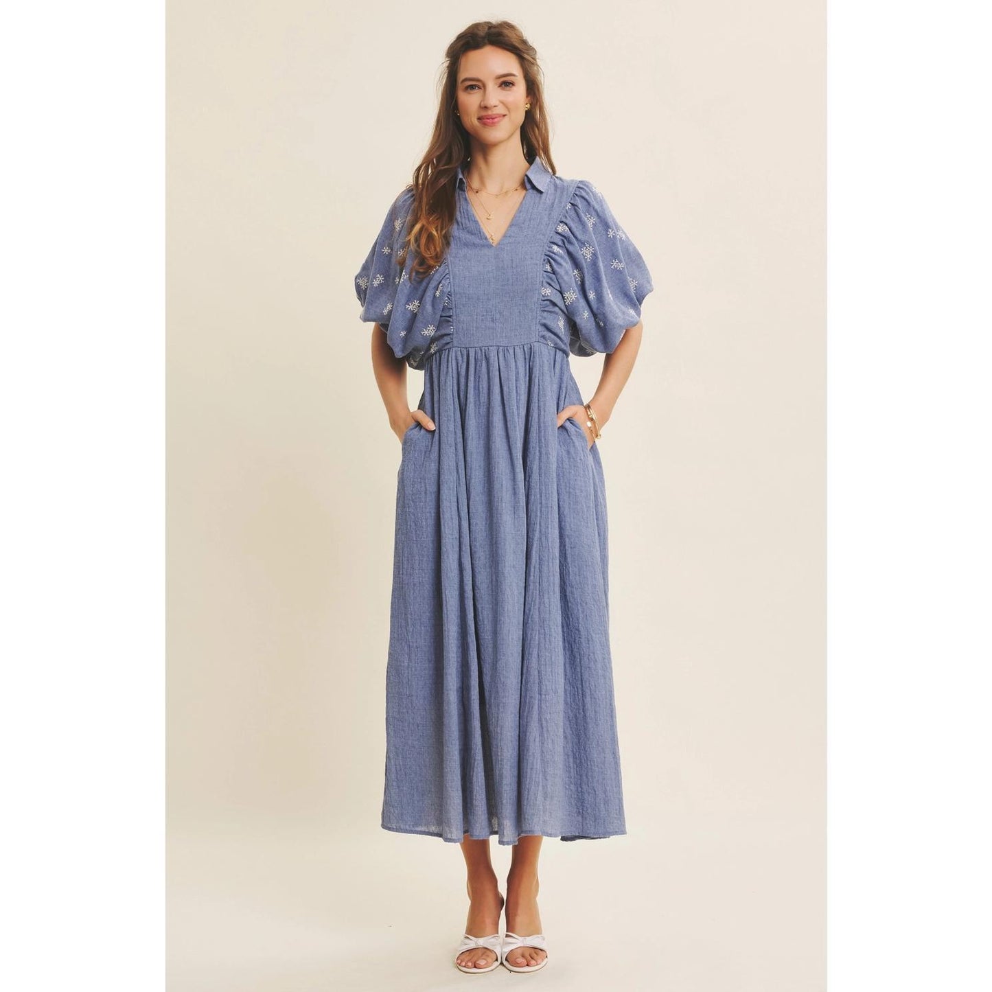 Embroidery Textured Midi Dress With Bubble Sleeves