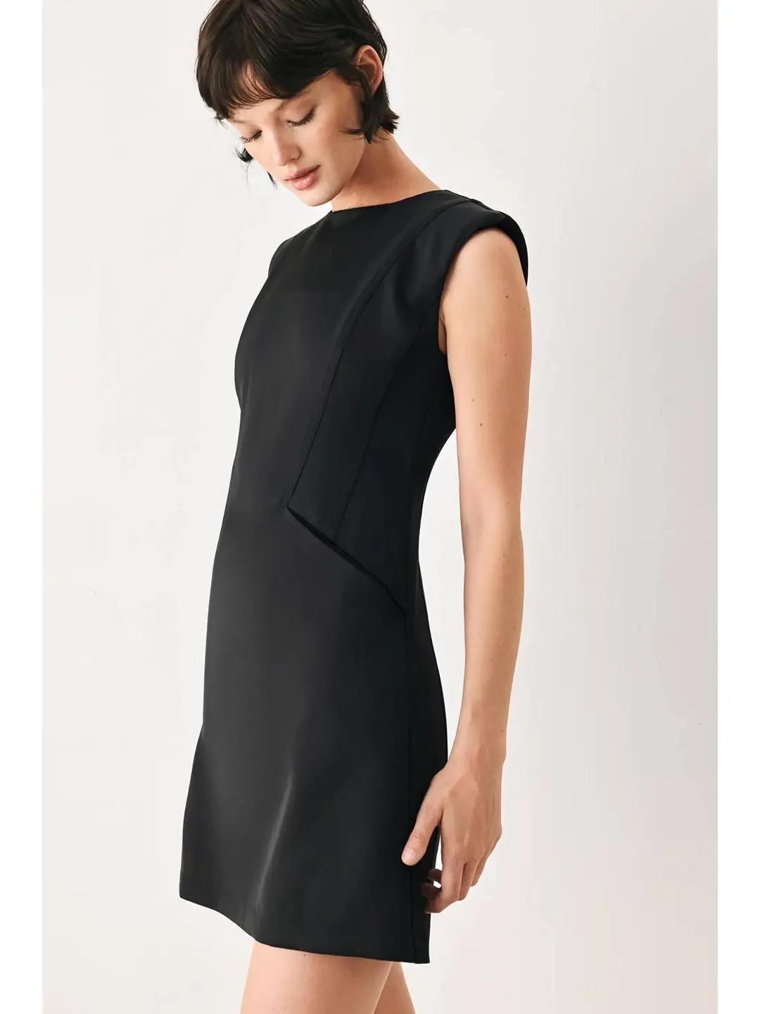 A Solid Woven Shift Dress