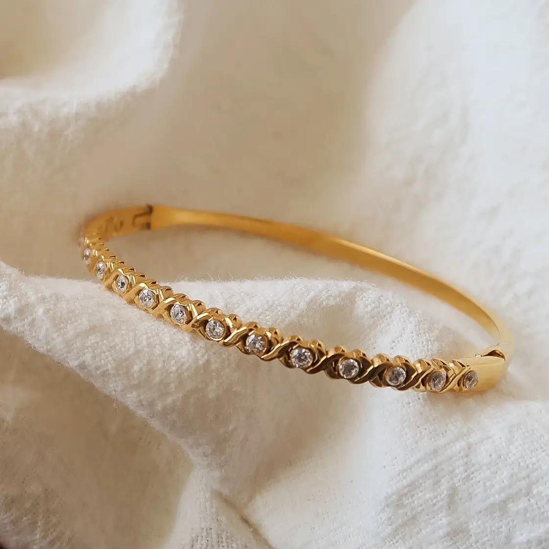 Séraphie 18K Gold Non-Tarnish Cz Cuff Bracelet