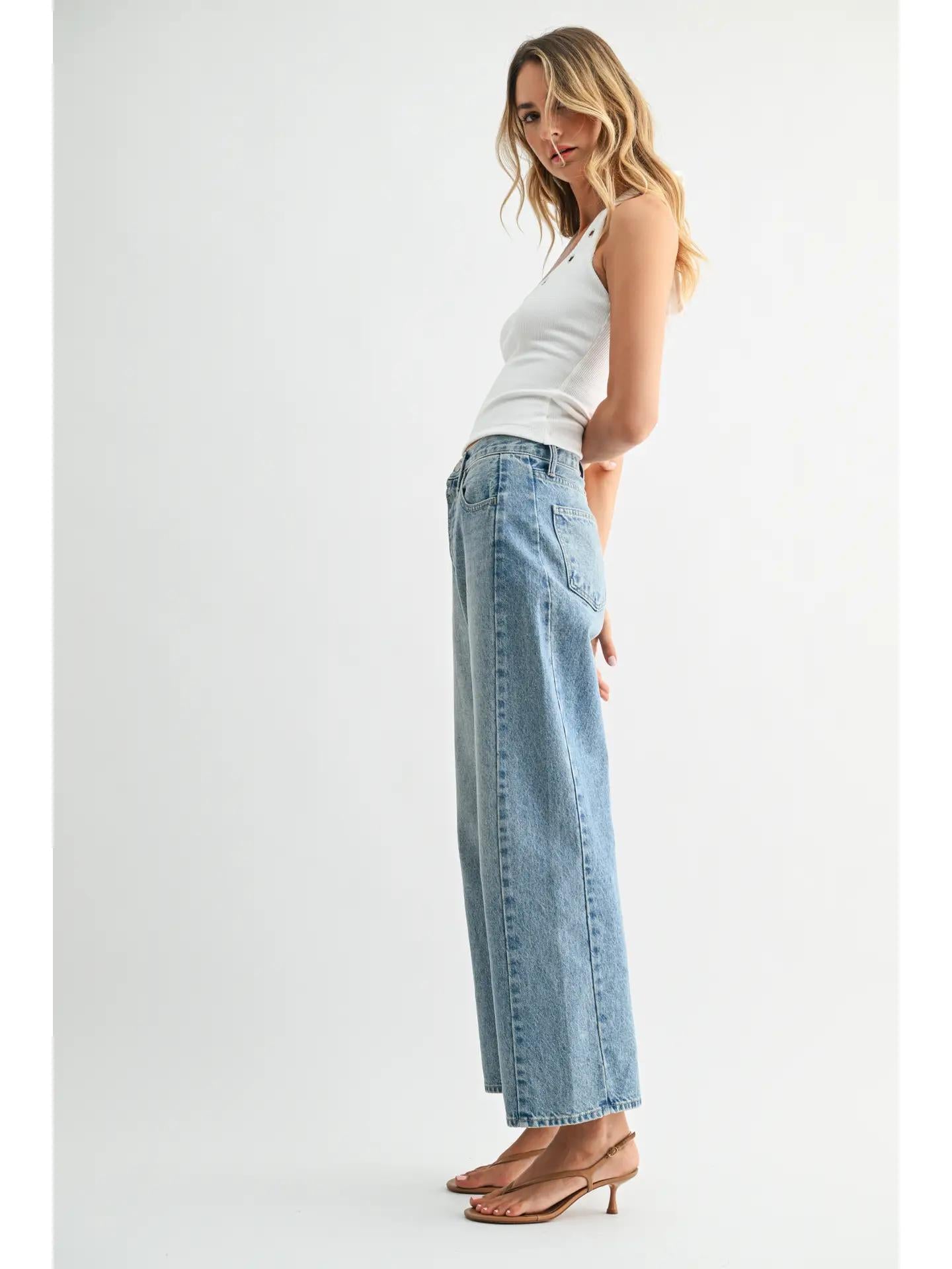 Med - Barrel Jean Twist