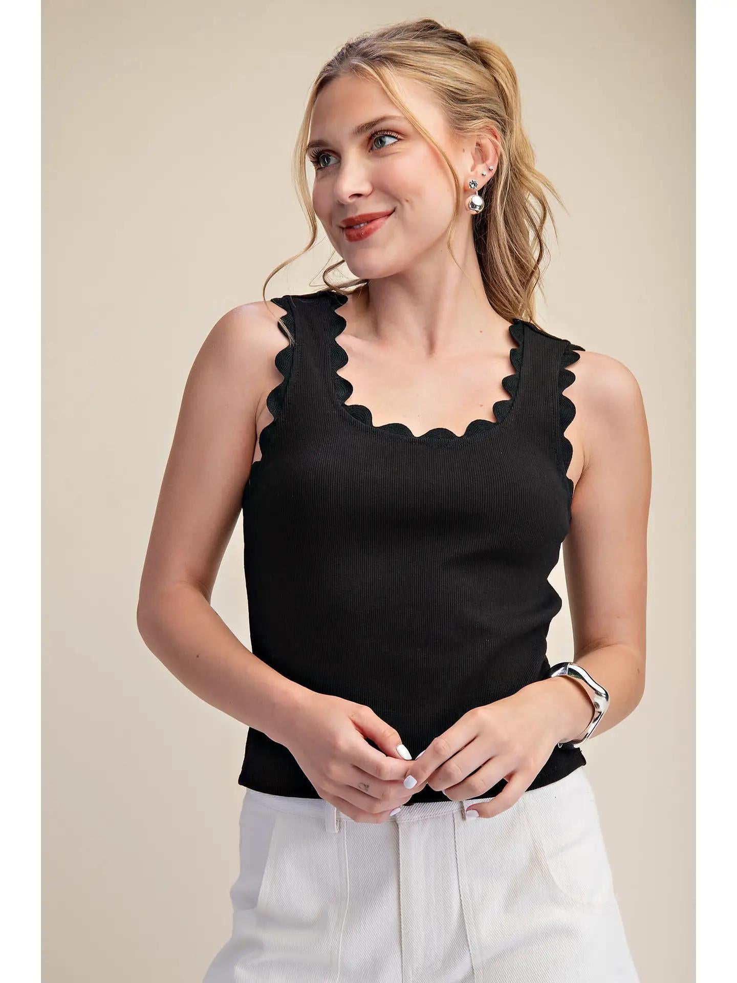 Scallop Wave Shape knit- Black