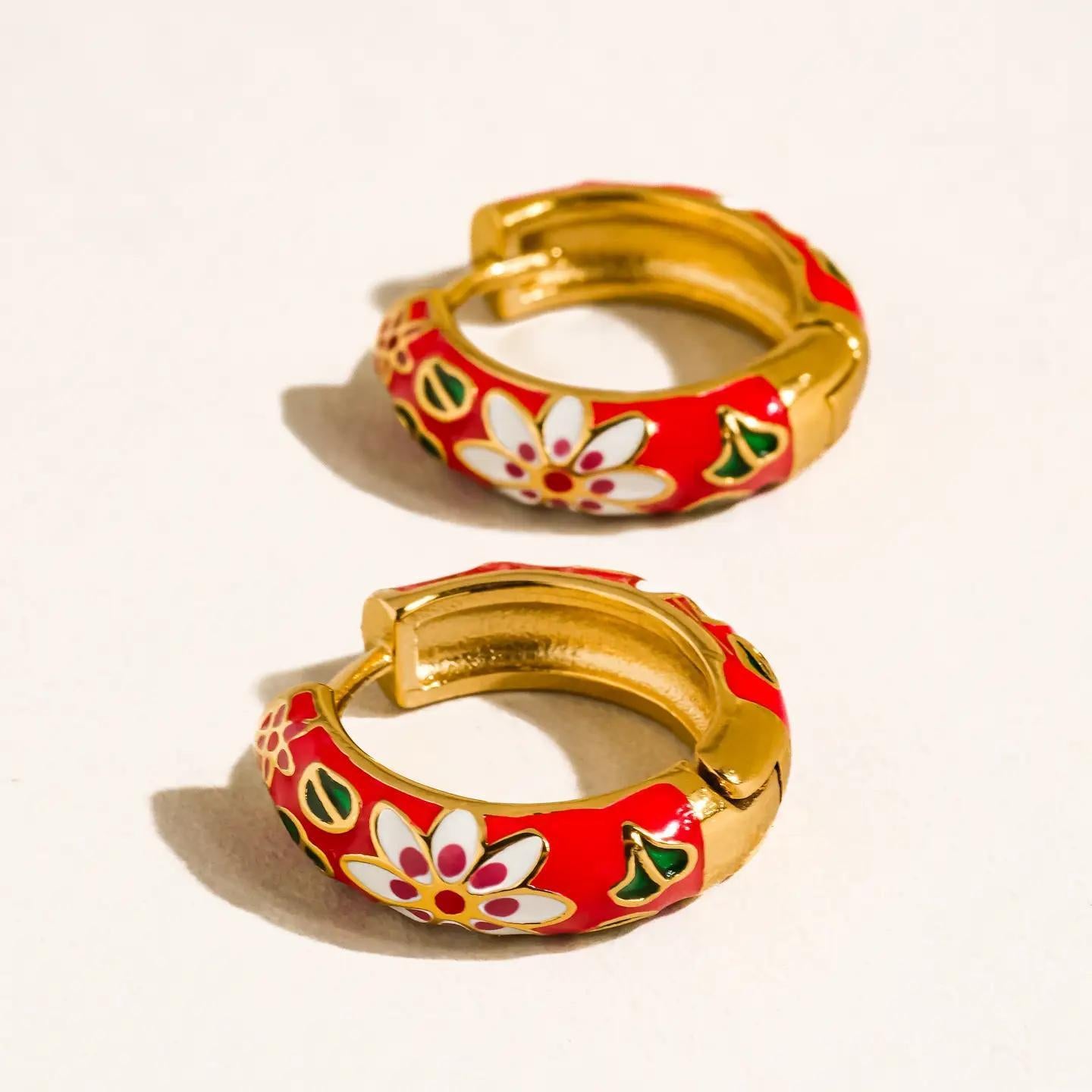 Isabeau 18K Gold Non-Tarnish Vintage Floral Hoop Earrings