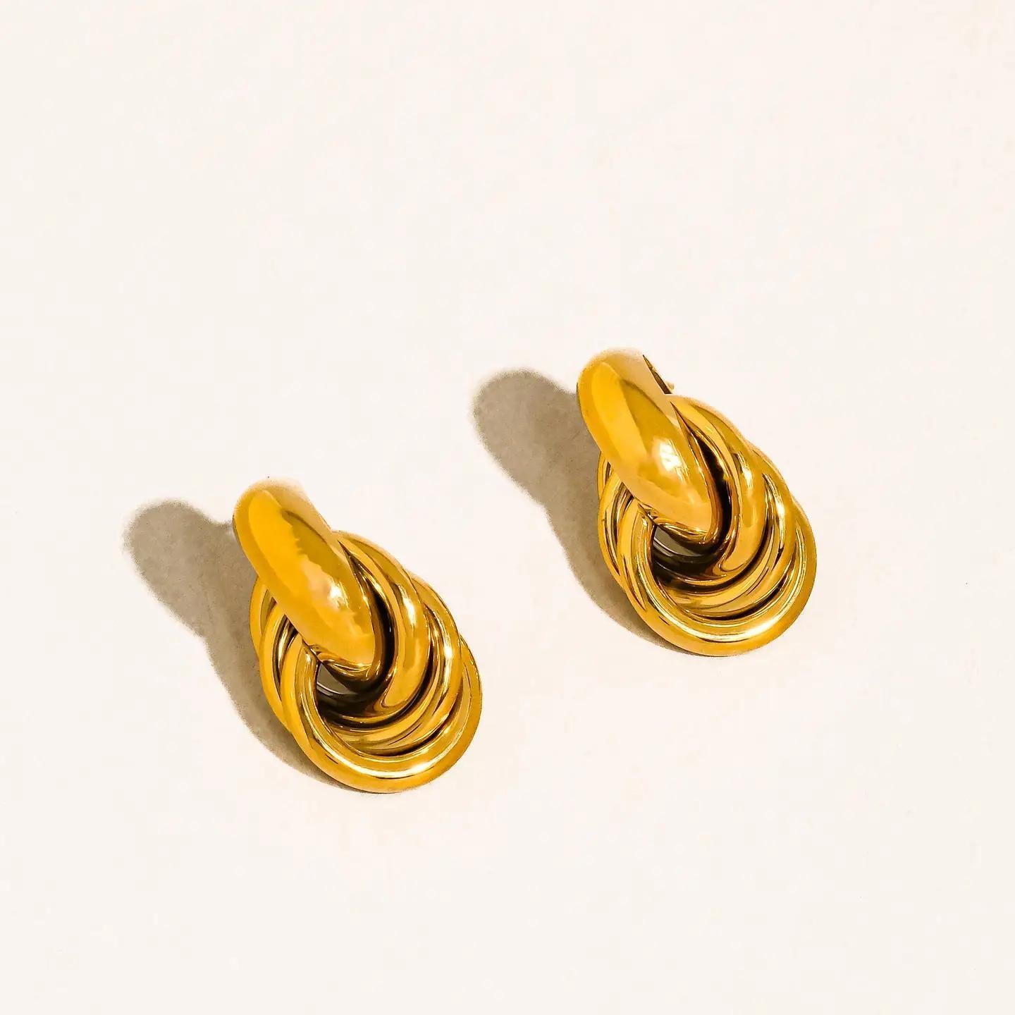 Rosavine Knot Hoop Earrings