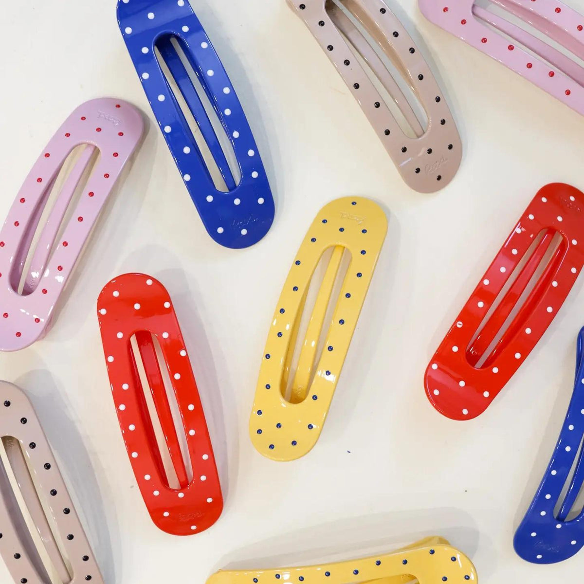 Polka Dot Oversized Lay Down Claw