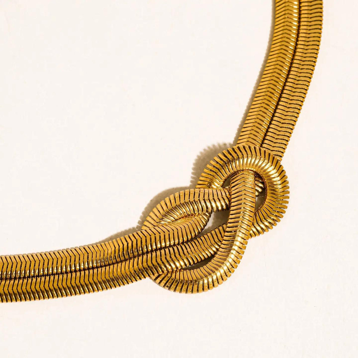 Evereign Knot Necklace