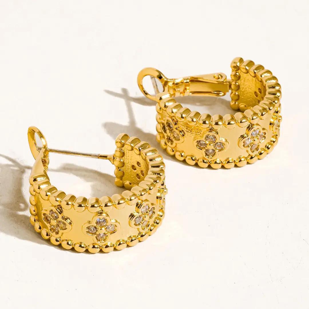 Ismaël Vintage Floral Hoop Earring