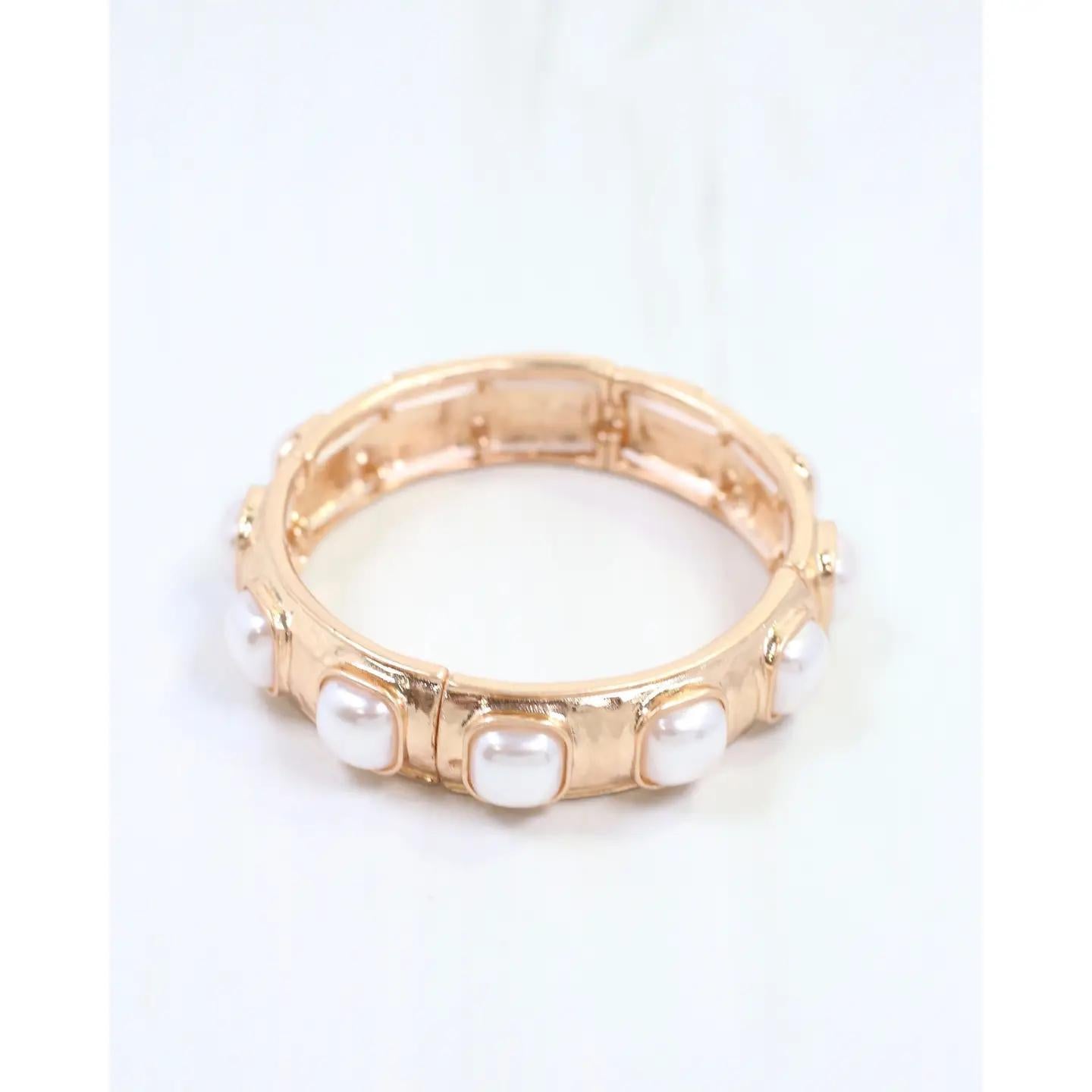 Allie Hammered Gold Stretch Bracelet Pearl