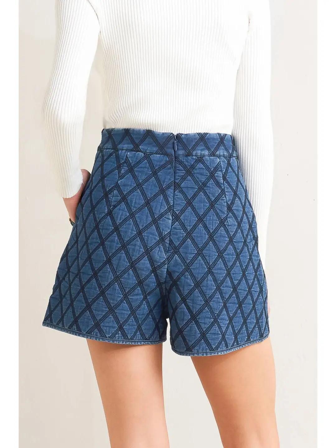 A Quilted Woven Short