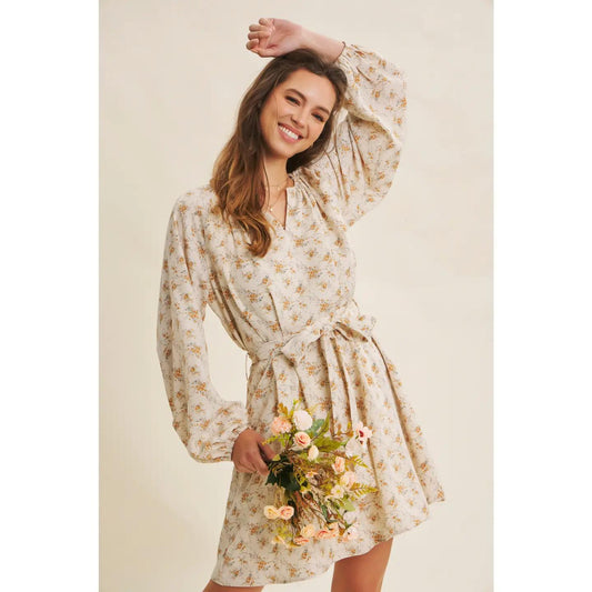 Flatters Effortlessly Romantic Floral Pleated Mini Dress