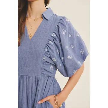 Embroidery Textured Midi Dress With Bubble Sleeves