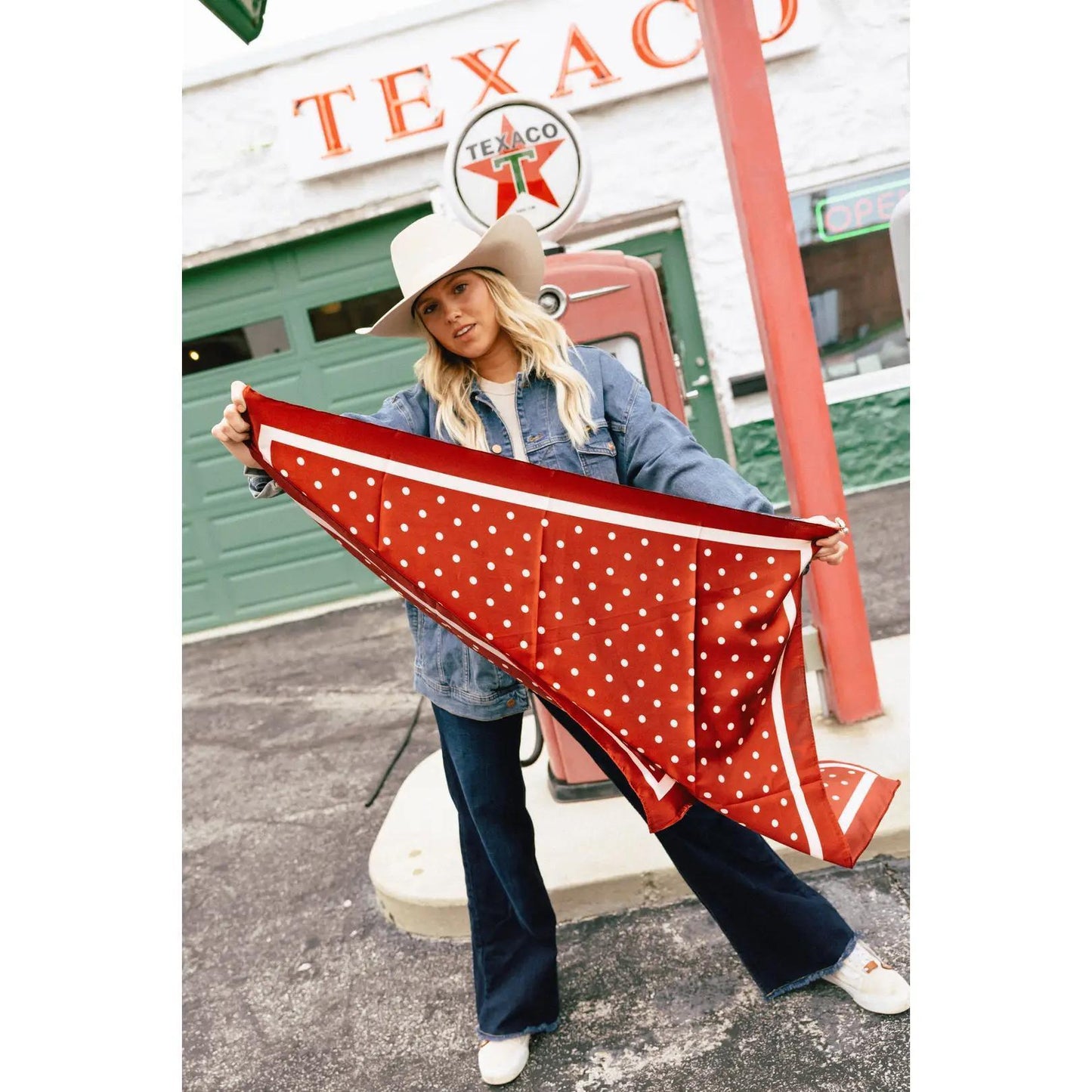 35X35" Burgundy Polka Dot Wild Rag